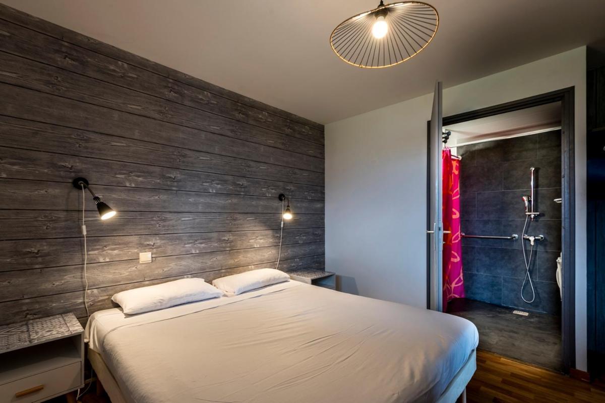 Hotel Le Charmagit à La Roche-sur-Foron Extérieur photo