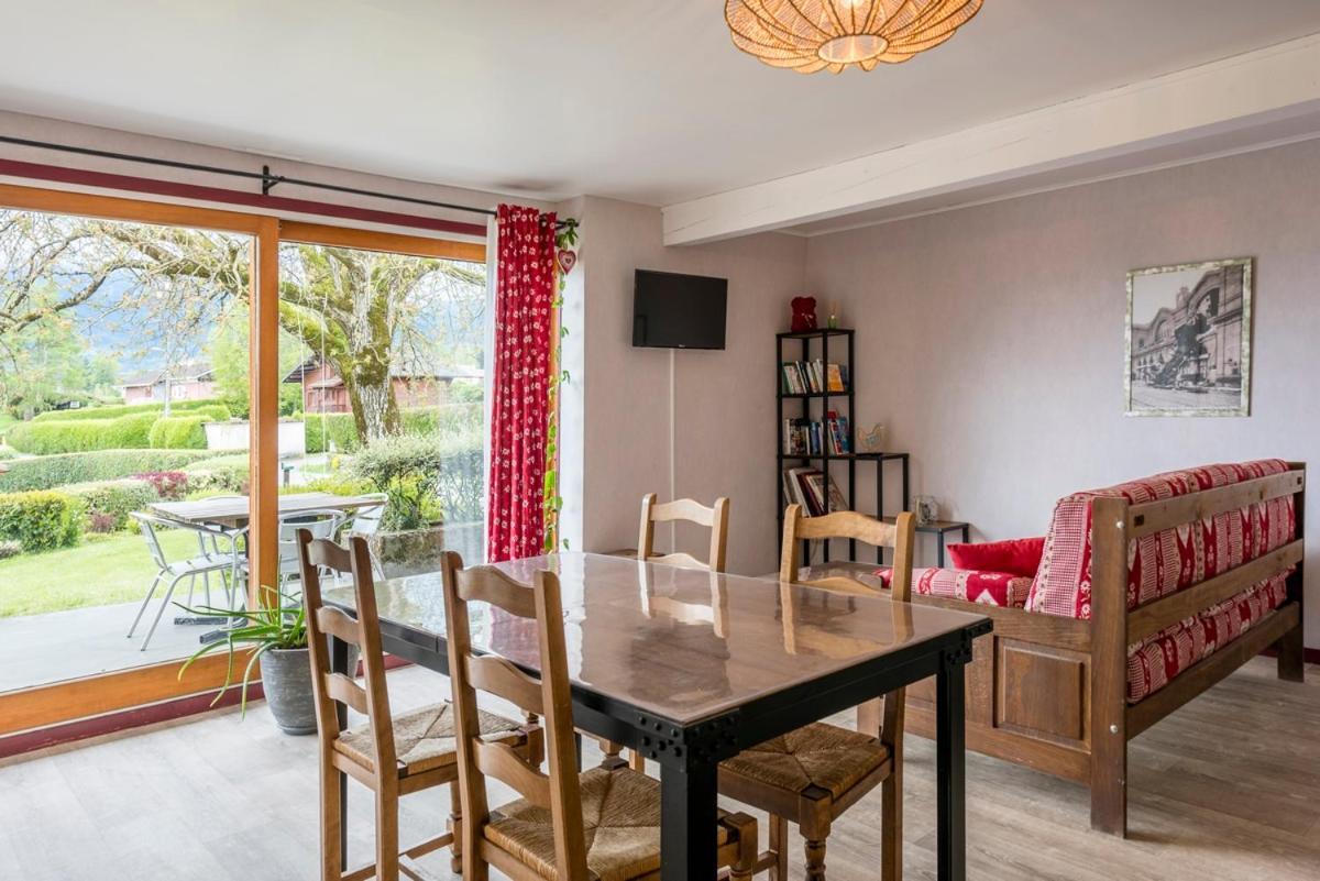 Hotel Le Charmagit à La Roche-sur-Foron Extérieur photo