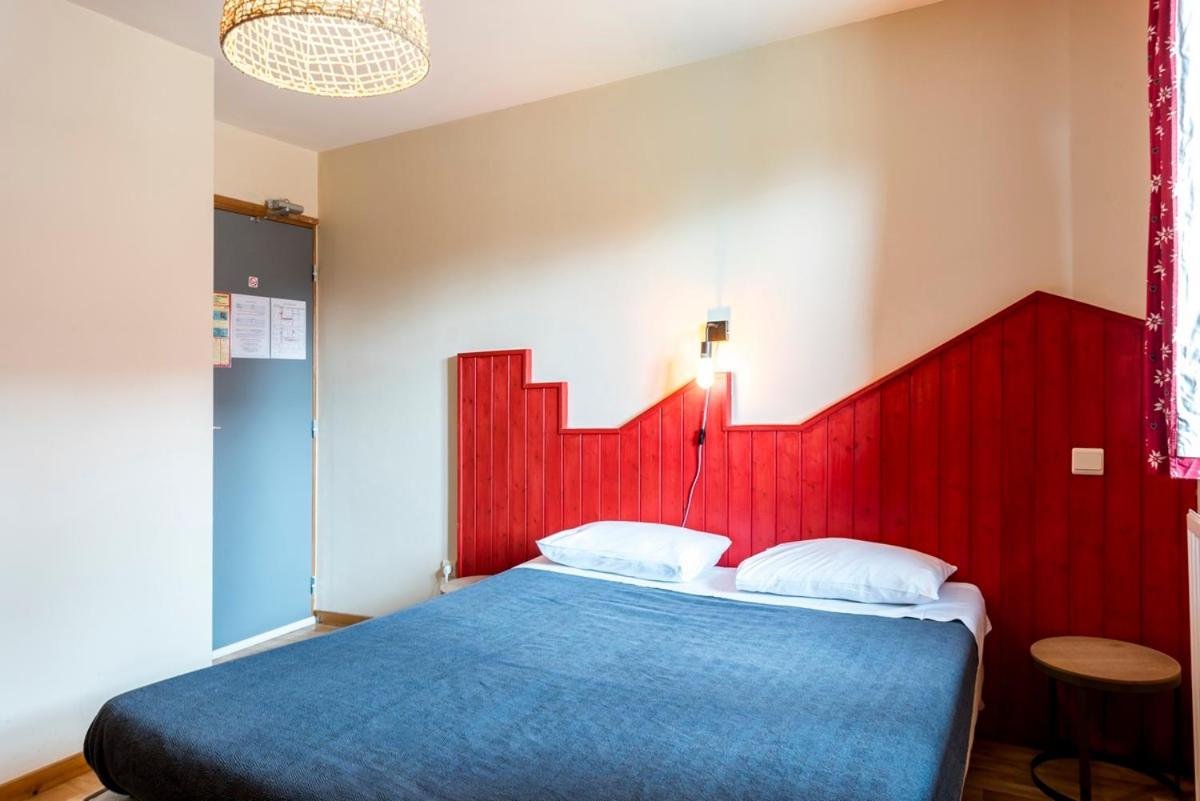 Hotel Le Charmagit à La Roche-sur-Foron Extérieur photo